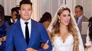 Ninel conde levantó rumores de embarazo luego de las imágenes que se publicaron de su boda con larry ramos. Detiene Fbi A Larry Ramos En Miami Esposo De Ninel Conde Por Fraude