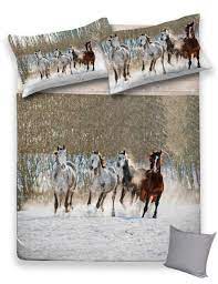 E colori lenzuola bianche lenzuola nere lenzuola rosse lenzuola rosa antico lenzuola blu lenzuola azzurre lenzuola beige/tortora lenzuola verdi lenzuola tinta unita lenzuola lenzuola con animali. Copripiumino Singolo Con Cavalli