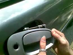 Dua pasang tayar di hadapan kereta proton saga blm saya itu memang sudah botak. Cara Buka Pintu Waja Depan Kanan Youtube