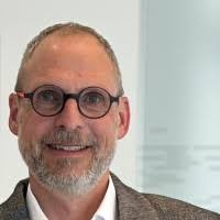 400+ perfiles de «Motz»