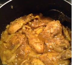 Easy Jamaican Curried Chicken Recipe Mom In The City Curry Chicken Recipes Jamaican Dishes Curry Recipes