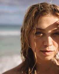 I never really struggled with my skin until I stopped taking birth control,  then suddenly, breakouts became a regular thing Nothing was working… until  I was introduced to Lake + Main I