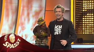 There shall be a minimum order value of eur 5,00. Sascha Grammel Stand Up Verstehen Sie Spass Youtube