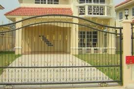 Pagar besi rumah minimalis 2018. Pagar Indah Yang Kokoh Untuk Rumah Minimalis Bos Properti