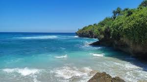 Inilah pantai indrayanti, pantai yang berada di sepanjang pesisir samudera hindia. Berlibur Di Pantai Mimpi D Camel Fast Ferry Fast Boat Lembongan Sanur To Lembongan
