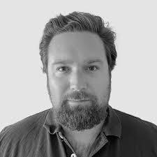 Brett Rooney's Instagram, Twitter & Facebook