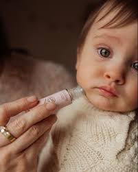 A Thousand Roses Natural Pain Relief Teething Roller ✨ Loved by thousands  of parents around the world now!🥹 ~ Natural pain relief ~  Anti-inflammatory properties ~ Reduces aches/throbbing ~ Supports calming +