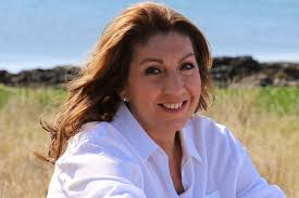 Cruising with jane mcdonald won the 2018 bafta award for best feature, making it. Former Loose Women Panelist Jane Mcdonald Reveals Her Husband Left Her To Save Her Career Mirror Online