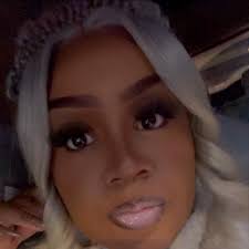 WHO THE HOE COUSIN IN YALL FAMILY?