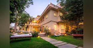 Learn about its locality, attractions, and visiting hours. 28 Kothi Lbb Delhi