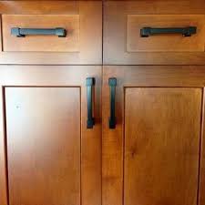 29 Catchy Kitchen Cabinet Hardware Ideas 2020 A Guide For Decorating Unfinished Kitchen Cabinets New Kitchen Cabinets Black Kitchen Cabinets