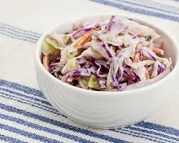 Recette De Coleslaw Leger Aux 3 Choux Recette Salade De Chou Cremeuse Recettes De Cuisine Recette