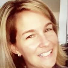 Renee Fultz's Instagram, Twitter & Facebook