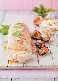 Rooi Rose Grenadella En Amandel Roulade Recipes English Food Roulade