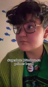 Batman X Superman Kiss