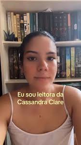 E aí, qual é a melhor série dos Caçadores de Sombras na sua opinião? 💜  #cassandraclare #Shadowhunters #caçadoresdesombras