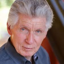 Captain Bob Bartlett, spent more than 50 years mapping and exploring the  waters of the far north and led over 40 expeditions to the Arctic. Here he  is (on the right) with