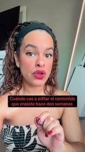 Laura Neria's Instagram, Twitter & Facebook