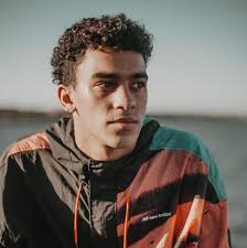 Imagine if sharks could walk damn that's terrifying 🤣🤣🤣🤣🤣