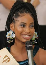 Evelyn Andrada's Instagram, Twitter & Facebook