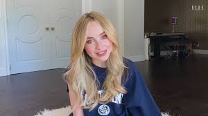 Sabrina carpenter is a young singer and actress from pennsylvania, born in 1999. Sabrina Carpenter Sings Taylor Swift Ariana Grande The 1975 In A Game Of Song Association