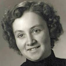 Dana Sweat's Instagram, Twitter & Facebook