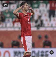 بدر بانون ولد بتاريخ 30 سبتمبر 1993 في الدار البيضاء، هو لاعب كرة قدم دولي مغربي يلعب في مركز الدفاع رفقة فريق الأهلي المصري. Ø§Ù„Ø³Ù„Ø·Ø§Ù† Ø¨Ø¯Ø± Ø¨Ø§Ù†ÙˆÙ† Ù‚Ø¯Ù… Ù†ØªØ§Ø¦Ø¬ Ø¹Ø¸ÙŠÙ…Ø© Albarmajy