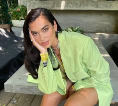 You might have already heard of her, and probably seen her pieces in bella hadid's instagram, or dua lipa's wardrobe. Wzemc2wa7a U9m