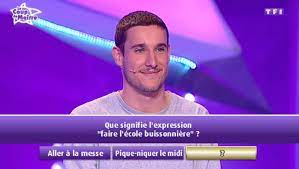 Elie semoun était à l'école avec christian des 12 coups de midi, pour lui « c'était le débile de la classe ». Les 12 Coups De Midi Un 20eme Coup De Maitre Pour Timothee Qui Se Qualifie Pour Une 50eme Participation Replay 11 Mai Stars Actu