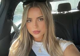 Madison Defrank's Instagram, Twitter & Facebook