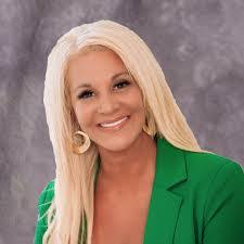 Amber Durr's Instagram, Twitter & Facebook