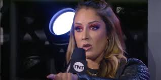 Roman Reigns demands apologies from Seth Rollins