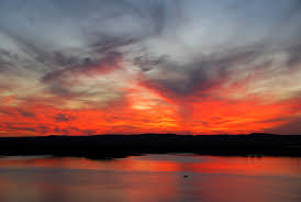 Sunset Over Tablerock Lake Branson Mo Places To Go Beautiful Sunset Ozark Mountains