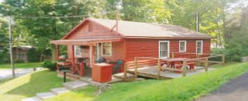 Lake george is one of the cleanest and most beautiful lakes in the country. Cabin Cottage Rentals Lake George Ny The Gold Eagle