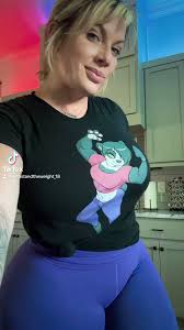 Withstand The Weight on X: Kinda fit. Finds fluffy. #thickwomen #furry  t.co4h5vHJzuqZ  X