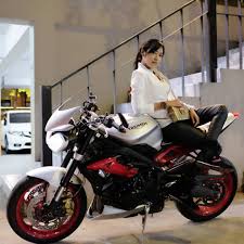 ถ กใจ 195 คน ความค ดเห น 6 รายการ pure facebook khijure khijure บน instagram khijure triumph stre motorcycle girl lady riders super bikes