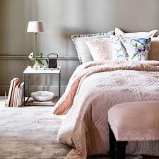 Master Bedroom Schlafzimmer In Grau Rosa Looks Innenausstattung Badezimmer Set Haus Deko