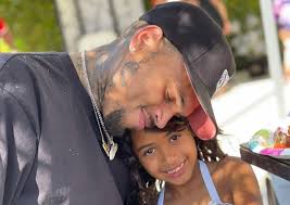 Articles on chris brown, complete coverage on chris brown. Chris Brown S Daughter Royalty Brown Shows Off Dance Moves In New Video