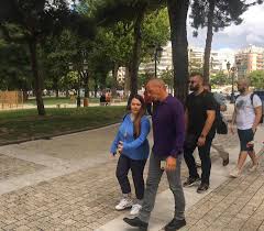 Το μέρα25 αν και μπαίνει στη βουλή δεν εκλέγει βουλευτή στο επικρατείας. Me Kwnstantina Adamoy Boyleyths Mera25 B 8essalonikhs Facebook