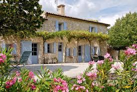 Villa Le Mas De Caseneuve Provence Provence Garden Tuscan Style French Style Homes