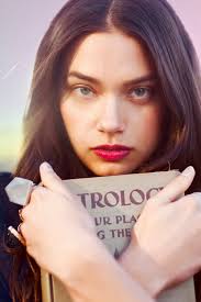 Editorial — Jessa Blades