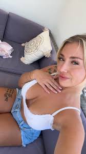 Lizzie Grey on X: Rate the view from 1-10❤️🫶🏽 t.co2ZM7uVtItS   X