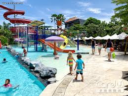 Within its 16.5 hectare expanse, you'll find 568 rooms, villas and suites, 6 themed pools, 10 dining outlets, a casino, activity zone, dive shop, and private beach. å—¨ç¿»äºžæ´²5å¤§æ°´ä¸Šæ¨‚åœ'70å…¬é‡Œä¿¯è¡å¿ƒè·³åŠ é€Ÿ å¡å„ªæ–°èžç¶²