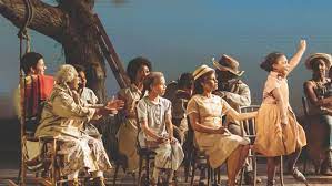 Her sultry and powerful voice does the magic as soon as she handles puts a tune to her words. Musical In Stuttgart Kinder Darsteller Fur Tina Gesucht Stuttgart Stuttgarter Nachrichten