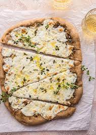 Garlic Olive Oil Pizza Without Tomato Sauce Natteats Recipe Garlic Olive Oil White Pizza Homemade Pizza Crust Easy