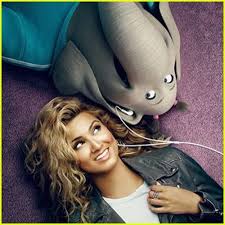 hears meena singing 'hallelujah' on her headphones you think you can sing like that? Sing Movie Song Meena Tori Kelly Don T You Worry Bout A Thing Sing 2016 By Mohamed A Al Awad