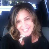 Robin Sheehy's Instagram, Twitter & Facebook