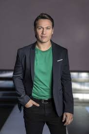 Harsányi levente és lola marad, mák kata és fehérvári gábor alfréd jön. A Magyar Musorvezetot 15 Kilo Plusszal Fel Sem Ismertek Az Eszbontok Cimu Musorban Hazai Sztar Femina