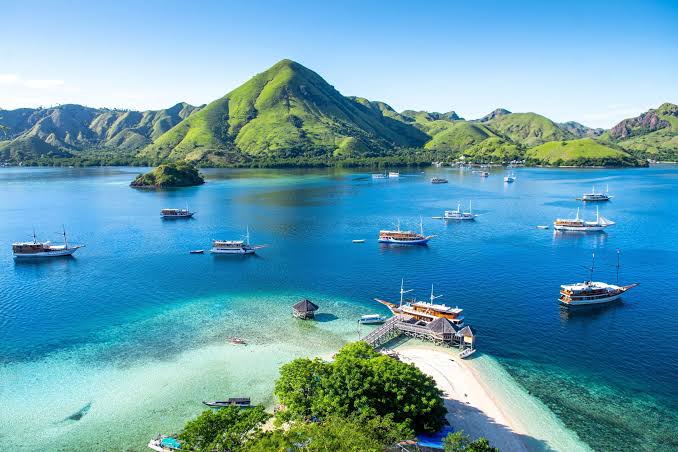 Things to do in Labuan Bajo | Gray Line Worldwide