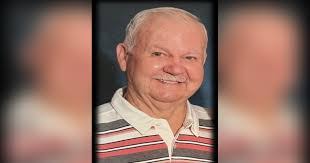 Robbie Ratliff's Instagram, Twitter & Facebook